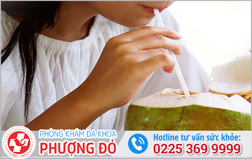 Uống nước dừa có tác dụng gì với kinh nguyệt? 